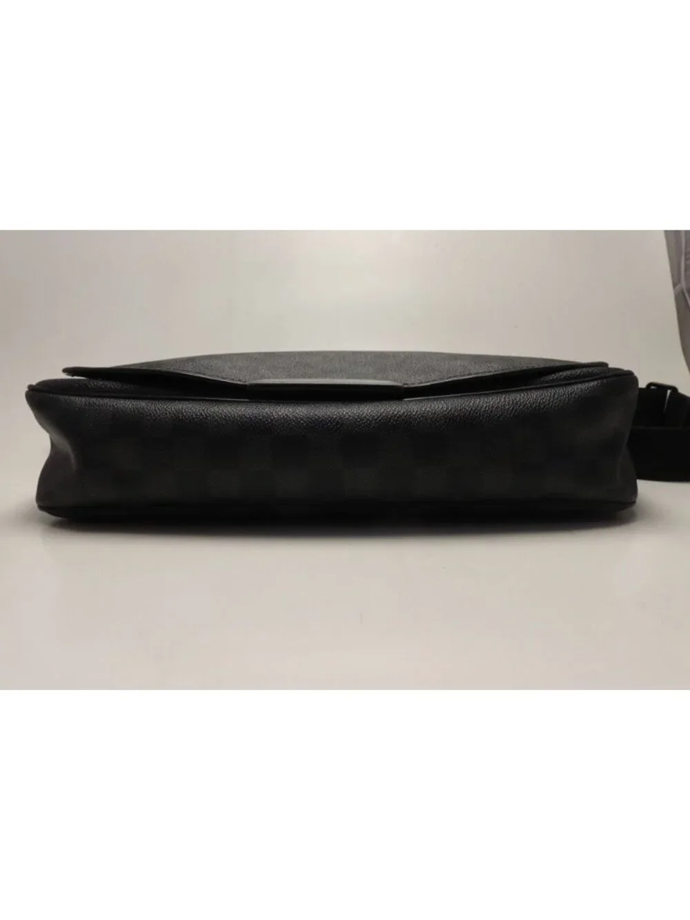Louis Vuitton Daniel MM Damier Graphite Shoulder